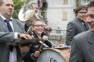 Piccolo membro della banda musicale (foto STUDIO RDS)