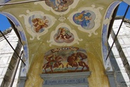 Chiesa di Trasquera, dettaglio del portico